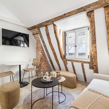 Ultra Central Historical Parisian Flat - Louvre 외부 사진